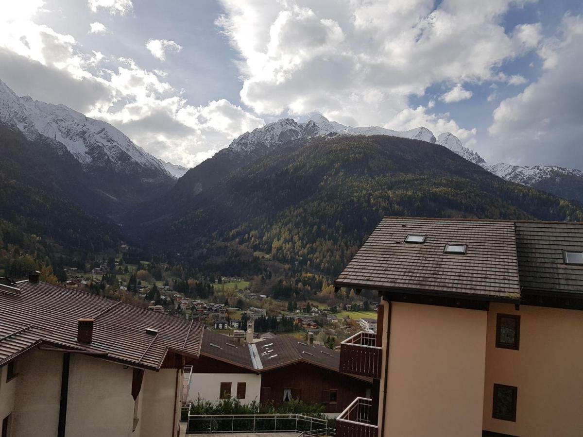 Rustico Lägenhet Temù Exteriör bild